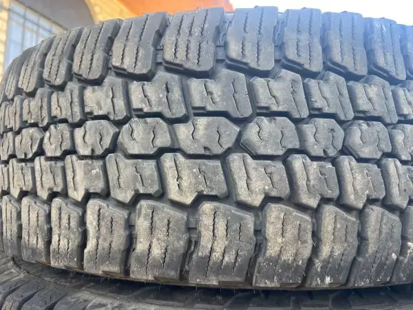 LT 265/70/18 SUMITOMO PAIR OF 2