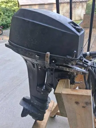 Mariner 15 hp Two Stroke outboard engine