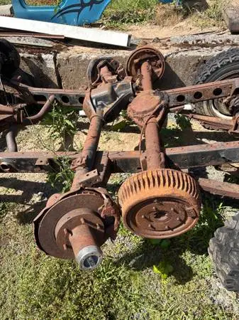 2 sets of Chev. Dana 44 front and rear ends