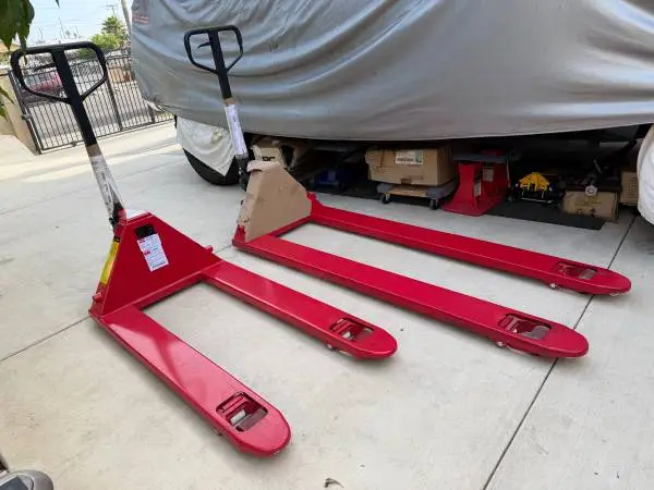 2 new dayton pallet jack long one 6 ft $ 550 / and standard size 4 ft