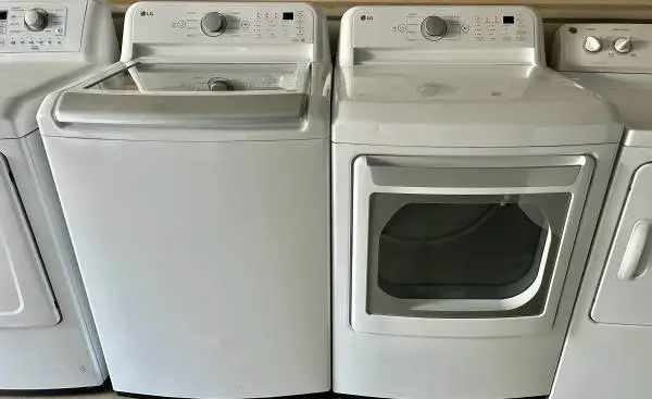 Lg Super Capacity Washer and Dryer Set