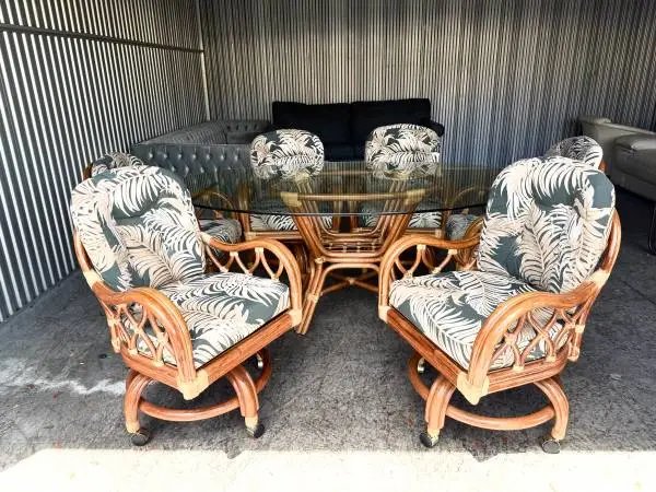 Upscale Tropical Tommy Bahama Indoor/Outdoor Dining Set