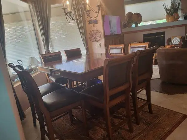 Like new luxury adjustable 8 chairs or 4 chairs table