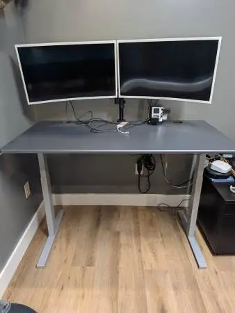 Curved Monitors and Standing Desk