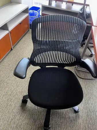 Knoll Generation Task Chairs -Black.