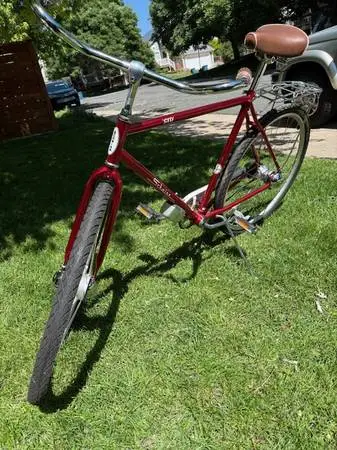 Schwinn “Sid” automatic 3 speed cruiser