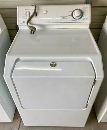 #54 Maytag Electric Dryer