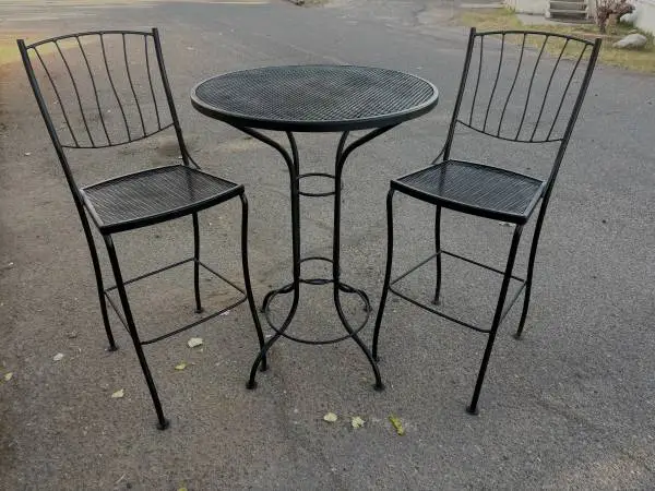 Woodard aurora bar height patio set