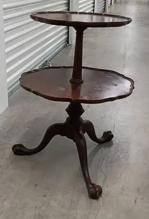 Vintage Mahogany Two-Tier Piecrust Dumbwaiter