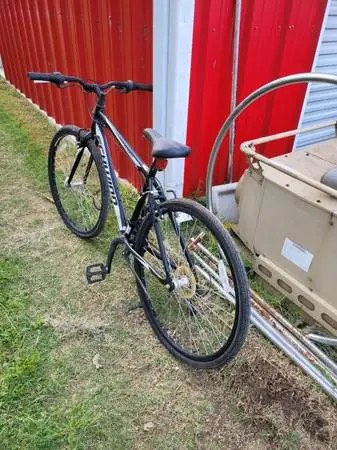 28 schwinn pathway 800