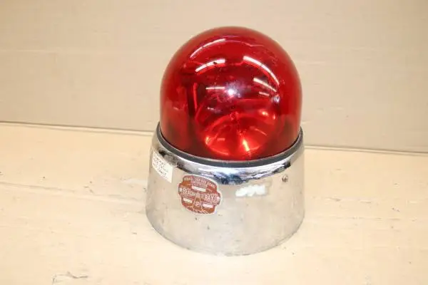 VINTAGE BEACON RAY POLICE LIGHT