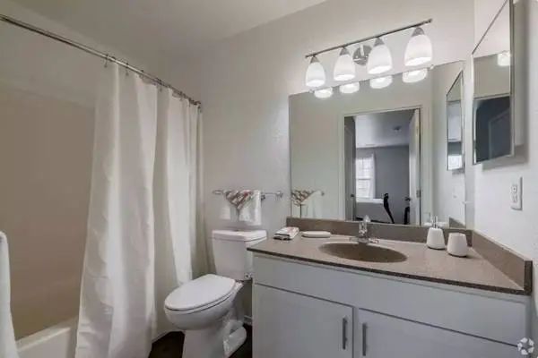 The living is easy at our community! Comfortable 1 bed/1 bath!