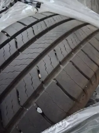 18 Michelin X-Tour tires • 2 Tires • 225/60R18