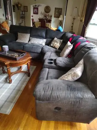 COUCH 2 Piece SECTIONAL RECLINER WITH CUP HOLDERS