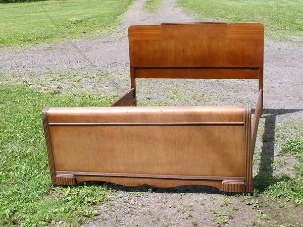 SOLID WOOD FULL BED