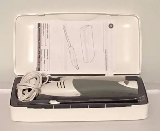 GE electric knife with case