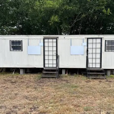 Car Lot for Rent - Lone Oak, TX