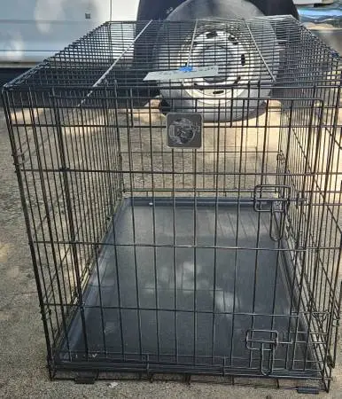 Black Wire Pet Kennel