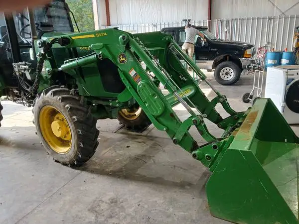 JOHN DEERE LOADER 540 M