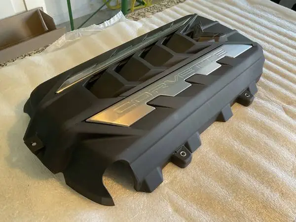 Factory stock engine cover 6.2 Stingray Chevrolet Corvette C8 new!