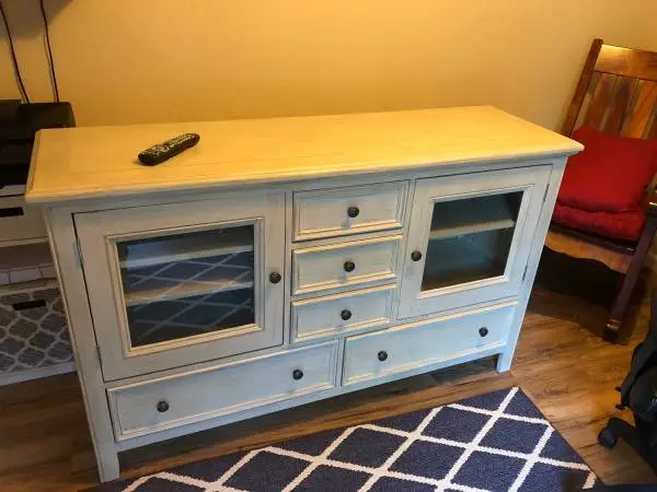Media/ Entertainment Center