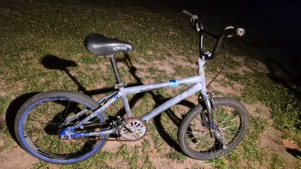 Kent Ambush FS20 BMX bicycle with Pegs