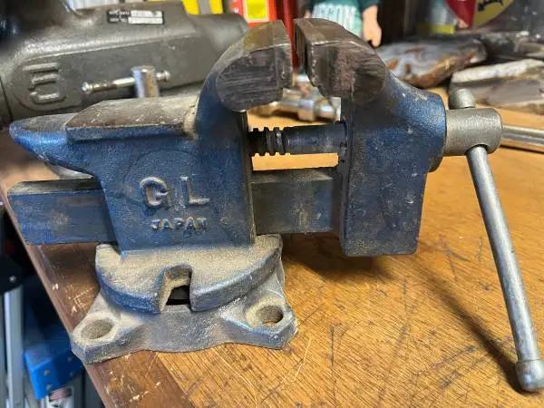 swivel base GL JAPAN 3” swivel base Vise