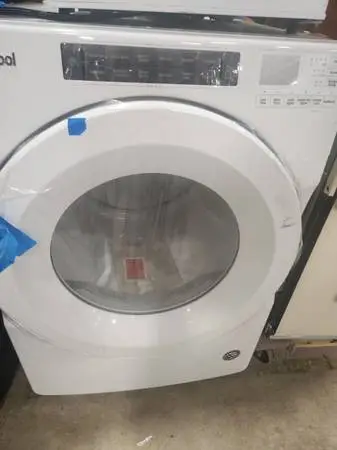 Brand new plastic still on unit Gas dryer Whirlpool