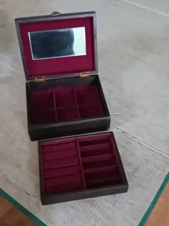 JEWLERLY BOX reduce price