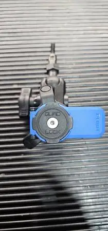 Quadock phone mount