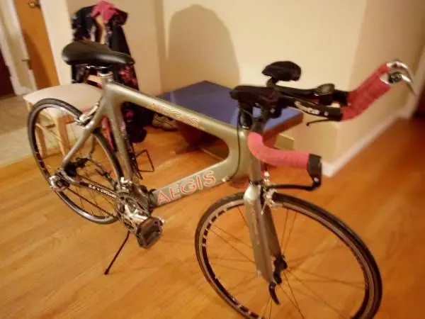 AEGIS R S TRIDENT CARBON FIBER ROAD BIKE  56 CM 18 SPEED