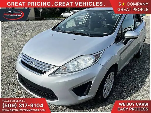 2013 Ford Fiesta SE Sedan 4D - $55/mo