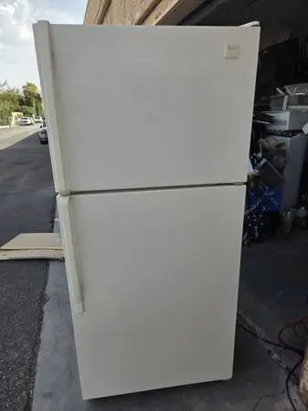 Whirlpool refrigerator top freezer beer fridge