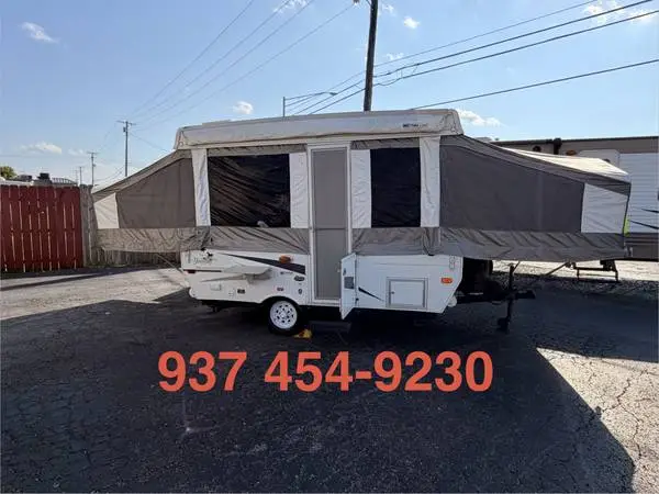 2007 PALOMINO PUP UP 20FT OPEN SLEEPS 8