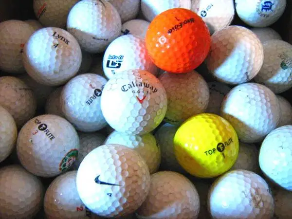 Lot of 100 Golf Balls, Mixed Brands, Very Good Condition