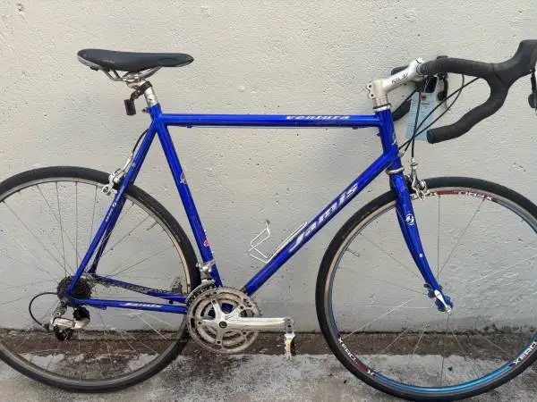 Refurbished Bike- Ready to Ride!! Large Jamis Ventura Road Bike