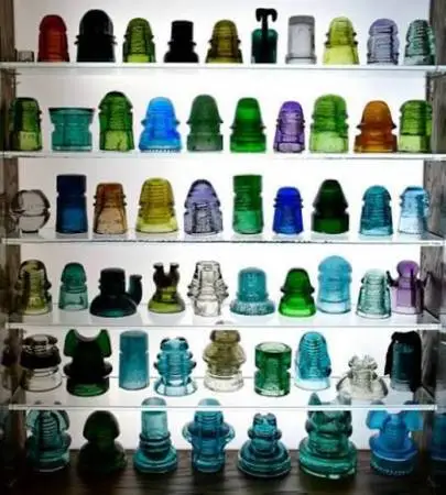 Wanting to buy Antique Glass Bottles, Jars, and Insulators