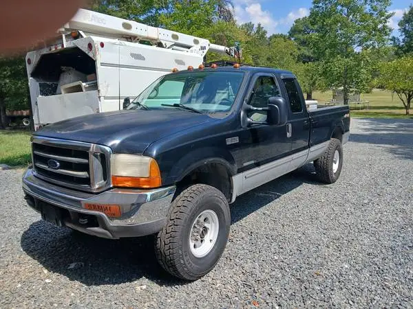 1999 Ford F250 4X4 extended  cab 7.3