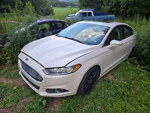 Second generation Ford Fusion part outs only not for sale whole
