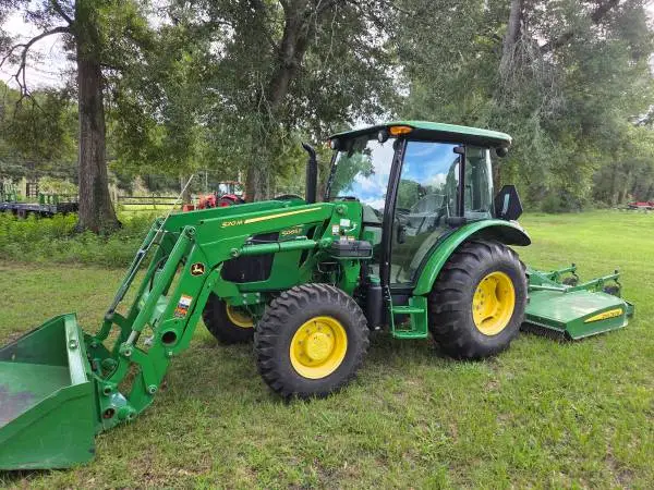 John Deere 5065 Cab tractor package
