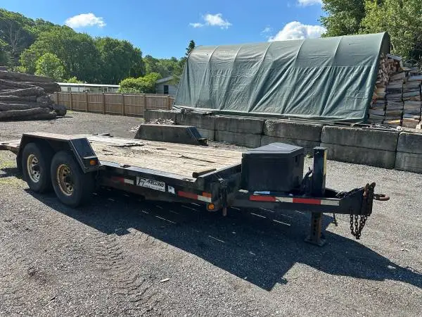 Tilt trailer