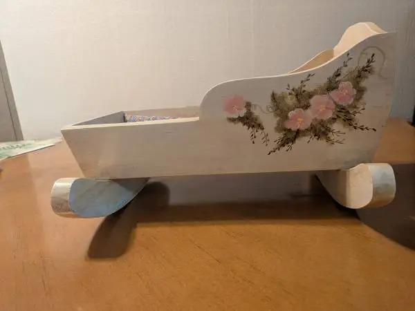 👣Beautiful Vintage Wooden Rocking Doll Cradle