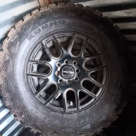 5 vison wheel and tires price lowered