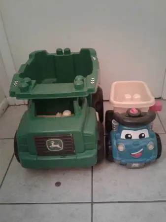 *2 Mega Dump Trucks with Blocks - Read ad! *