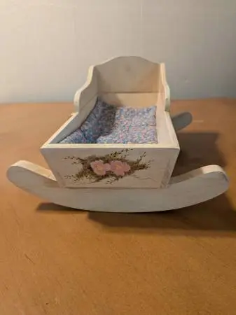 👣Beautiful Wooden Rocking Doll Cradle