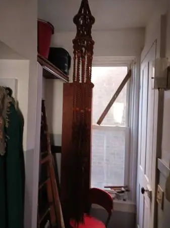 PLANT HANGER