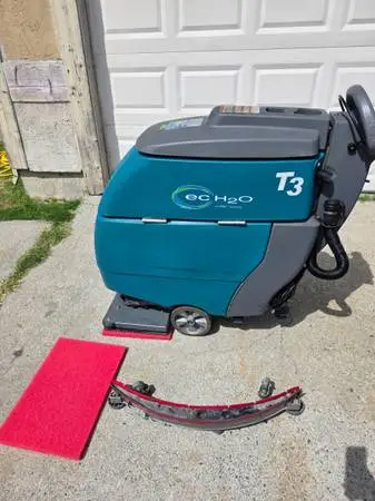 Floor scrubber machine. TENNANT T3. 20. FREE DEL.HABLO ESP
