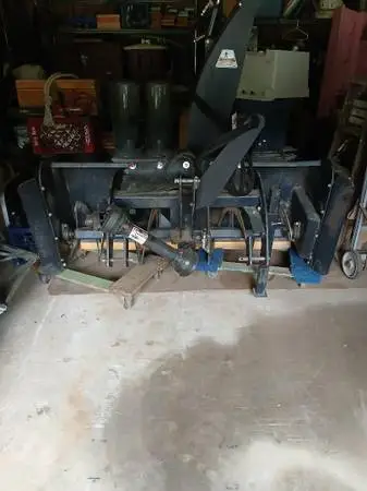 60 Erskine Rear-Pull Snow Blower Model 620RP