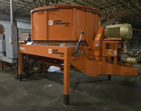 Agri-Chopper 5600-H Stationary Fine Cut Bale Chopper