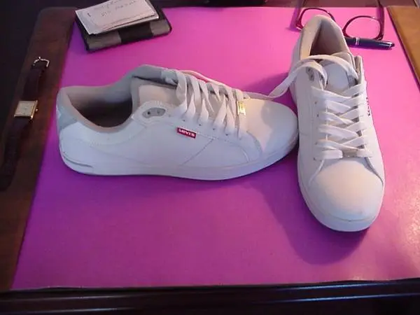 MENS TENNIS SHOES